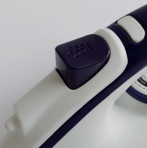 RAMTONS DRY IRON WITH SPRAY- (RM/693) - Image 2